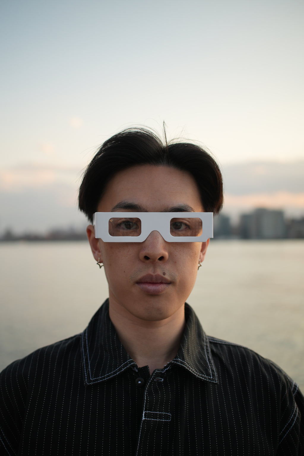DICKFRACTION Paper Frame Glasses (White)